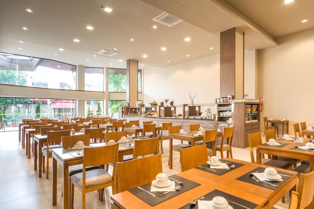 Hotel Laghetto Vivace Канела Екстер'єр фото