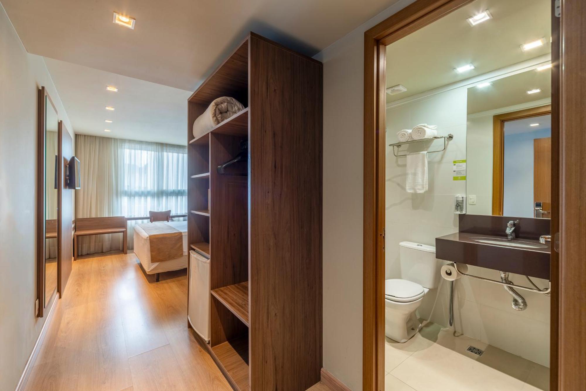 Hotel Laghetto Vivace Канела Екстер'єр фото