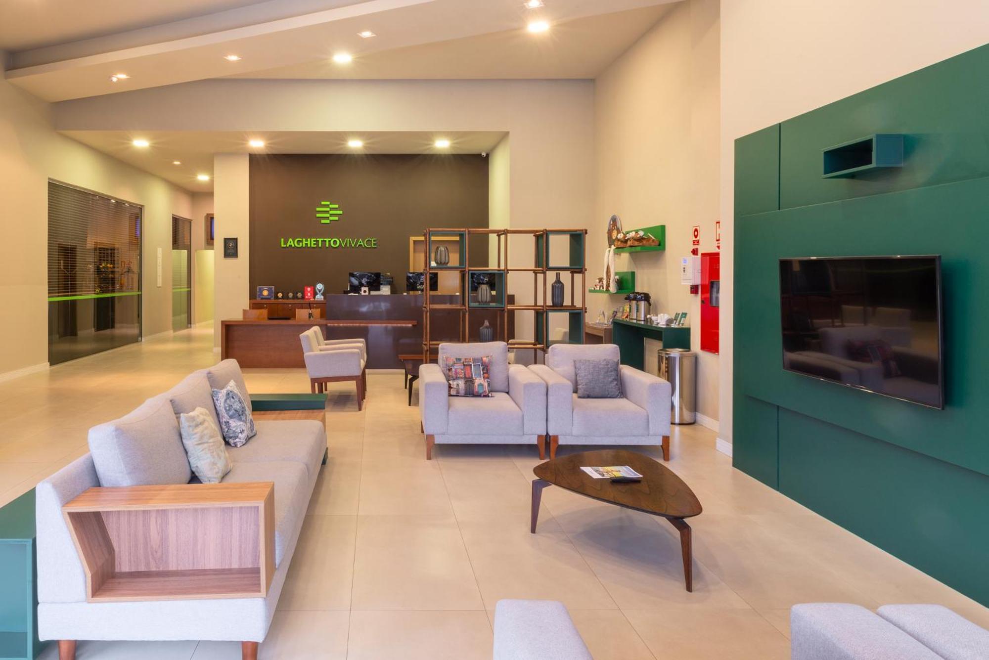 Hotel Laghetto Vivace Канела Екстер'єр фото